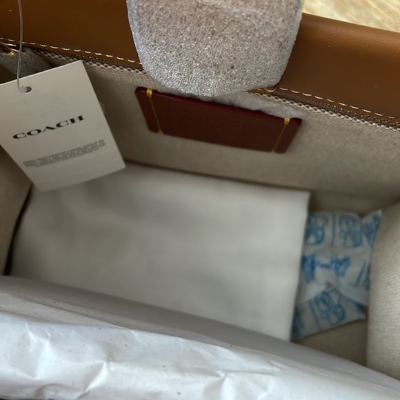 Coach X Tom Wesselmann Cashin Carry Tote 22 NWT - Picture 5 of 16